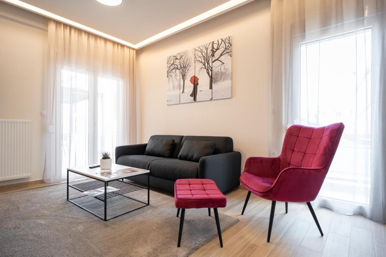 Palace Apartment *